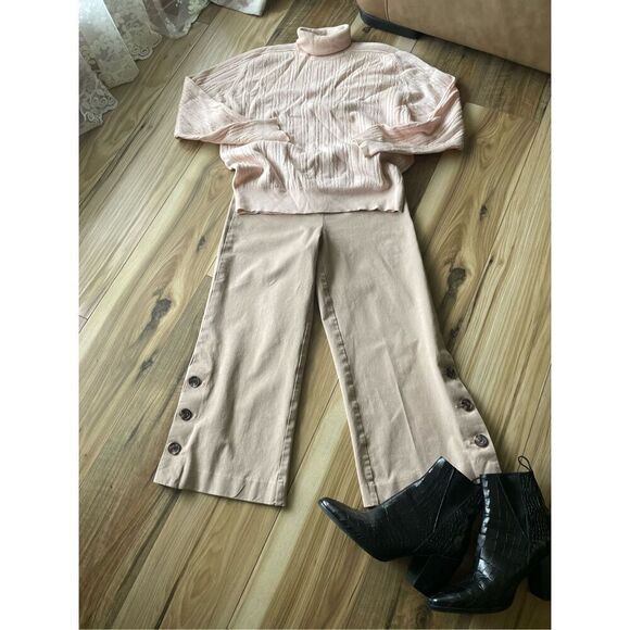 Isaac Mizrahi Live! Stretch Pink Culotte Pants w/ Button Size 2 - Picture 4 of 11